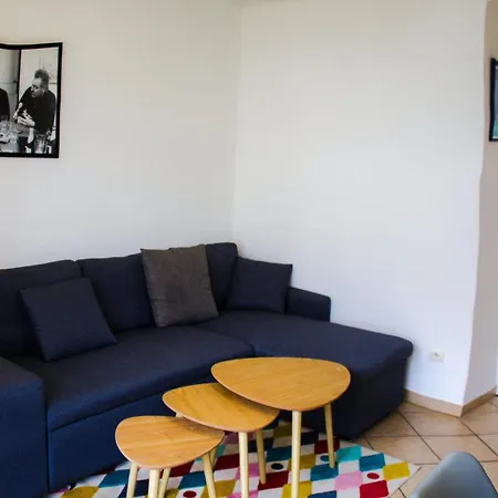 Chamant 3 Of 63 M2 In Apartment *