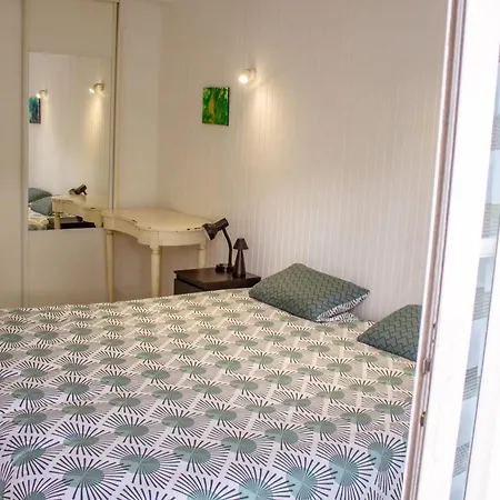 Apartment Chamant 3 Of 63 M2 In *